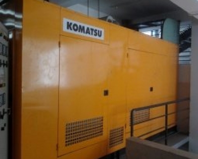 Máy phát điện Komatsu 200kVA 