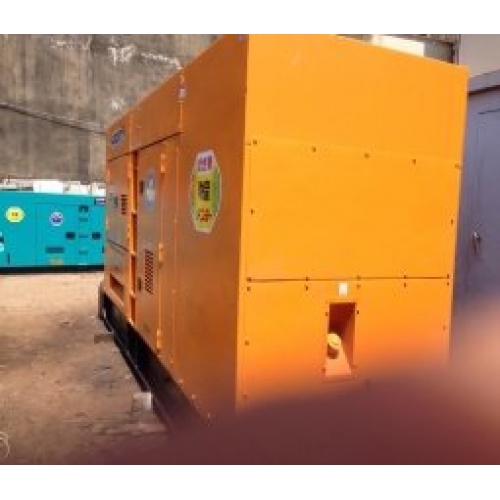 Máy phát điện Komatsu 750kva